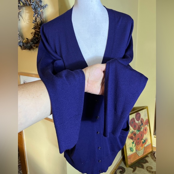 Vtg LORD & TAYLOR Size Medium Longline Cardigan Navy Blue Luxe Merino Wool NWT - Picture 3 of 15